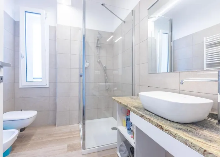 Malibo, By Short Holidays * 볼로냐